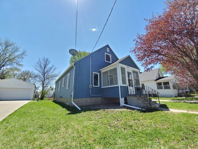 1252 4th St NE in Rochester, MN - Building Photo - Building Photo