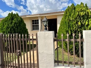 120 SW 68th Ave in Miami, FL - Building Photo - Building Photo