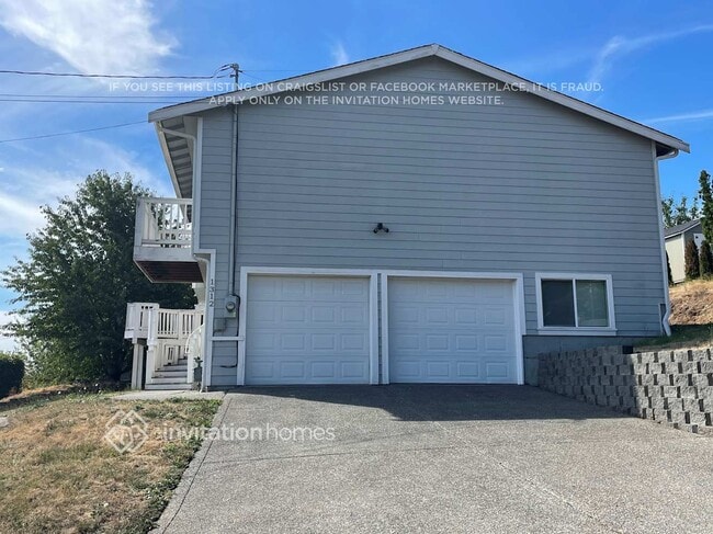 1312 Browns Point Blvd NE in Tacoma, WA - Building Photo - Building Photo