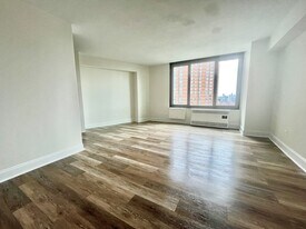 3333 Broadway in New York, NY - Building Photo