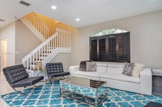 1140 Chestnut Ln in Hollywood, FL - Building Photo - Building Photo