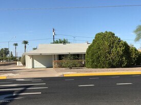 10654 W Alabama Ave in Sun City, AZ - Building Photo