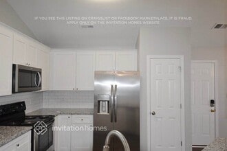 5314 Woodhollow Rd in McLeansville, NC - Foto de edificio - Building Photo