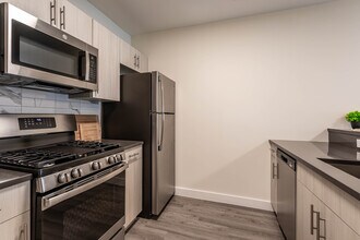 The HIGHLAND in Orange, NJ - Foto de edificio - Interior Photo
