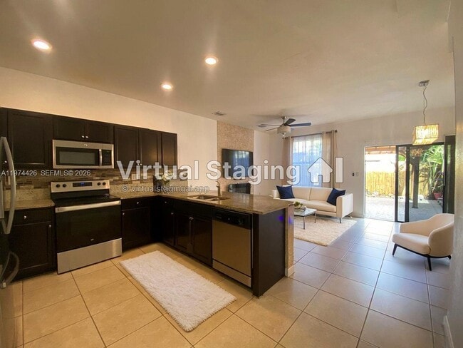 11543 SW 248th Ln in Homestead, FL - Building Photo - Building Photo