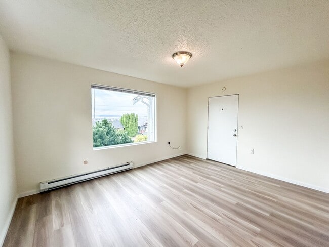 2315 Grand Ave in Everett, WA - Building Photo - Building Photo