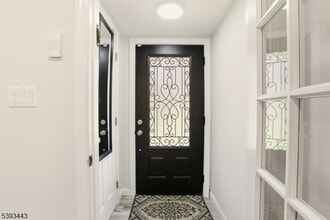 214 S Valley Rd in West Orange, NJ - Building Photo - Building Photo