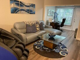 3034 Eastland Blvd in Clearwater, FL - Building Photo