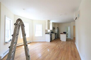 221 Massachusetts Ave, Unit 2 in Arlington, MA - Building Photo