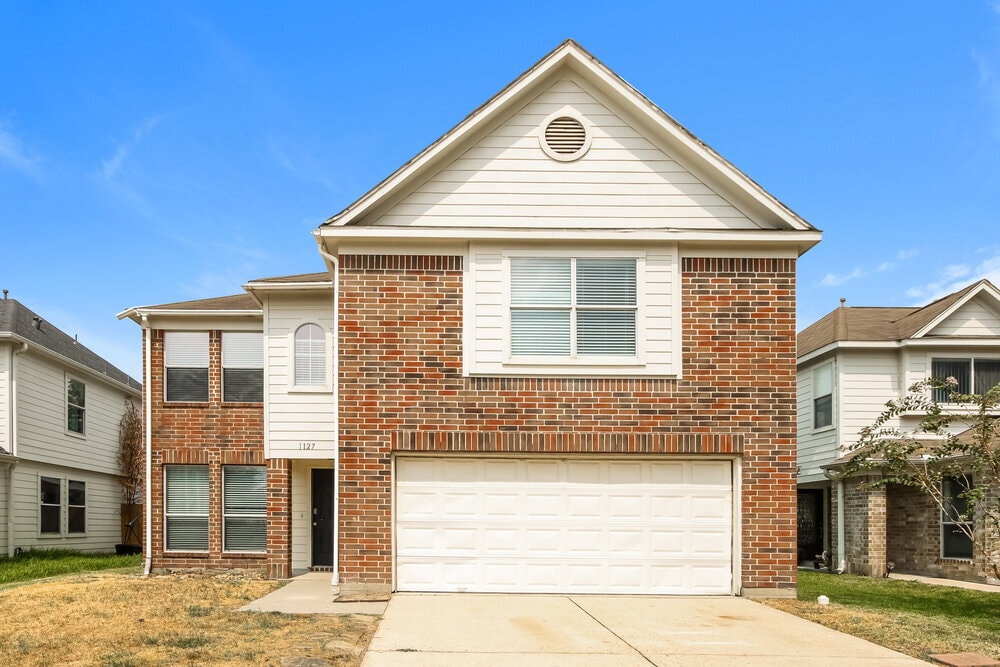 1127 Laurel Chase Tr in Houston, TX - Building Photo