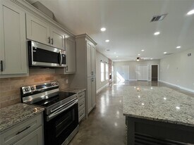 30023 Rosebud St in Magnolia, TX - Building Photo