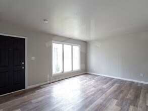 2902 Manlove Ave in Indianapolis, IN - Building Photo - Building Photo