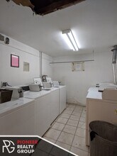 542 W Surf St, Unit #S530-220 in Chicago, IL - Building Photo - Building Photo