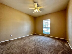 1917 S 14th St in Waco, TX - Foto de edificio - Building Photo