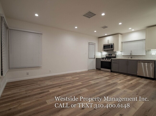 property at 4274 Elenda St