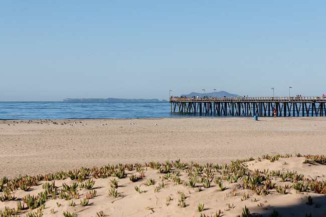 614 Sunfish Way, Unit 614 Sunfish Way in Port Hueneme, CA - Building Photo - Building Photo