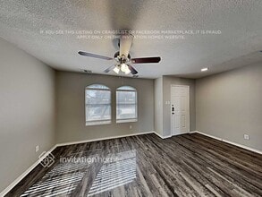 7914 Modesto Dr in Arlington, TX - Foto de edificio - Building Photo