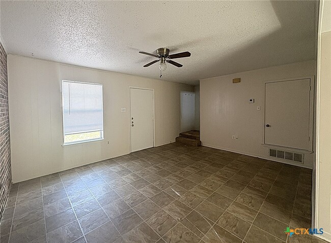 402 S 2nd St in Copperas Cove, TX - Building Photo - Building Photo