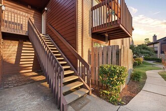 12905 Woodforest Blvd in Houston, TX - Building Photo - Building Photo