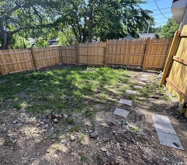 5315 Leighton Ave in Lincoln, NE - Building Photo - Building Photo
