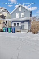 192 Bird Ave in Buffalo, NY - Building Photo