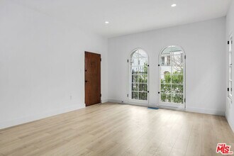 6206 Orange St in Los Angeles, CA - Building Photo - Building Photo