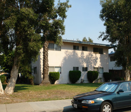 6581 La Pat Ct in Westminster, CA - Foto de edificio - Building Photo