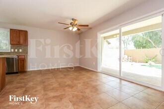 15903 N 171st Dr in Surprise, AZ - Foto de edificio - Building Photo