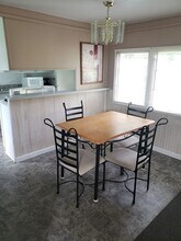 805 4th St-Unit -Trailer in Garretson, SD - Foto de edificio - Building Photo