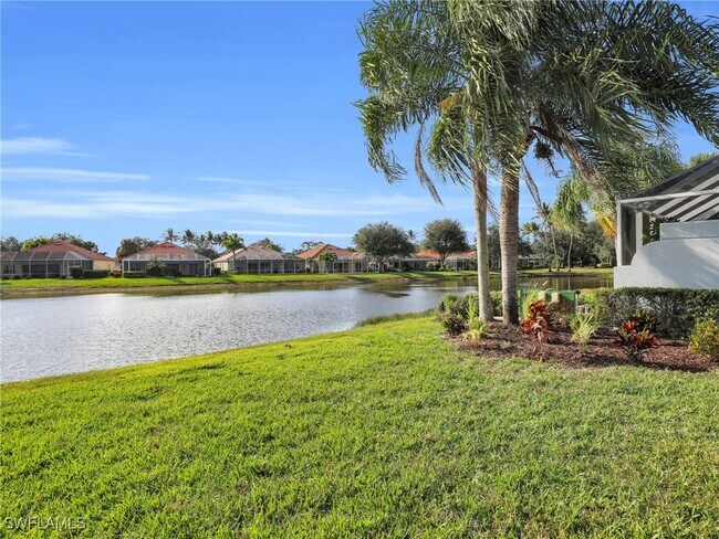 4231 Redonda Ln in Naples, FL - Building Photo - Building Photo
