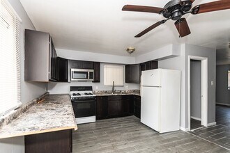 5514 Wren Ave in St. Louis, MO - Building Photo - Building Photo