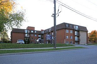 Morgan Apartments in Kitchener, ON - Building Photo