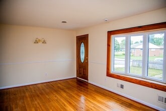 706 Erich Rd in Richmond, VA - Building Photo - Building Photo