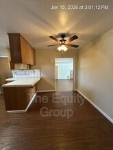693 S Laspina St in Tulare, CA - Building Photo - Building Photo