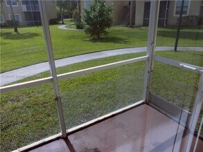 880 Cypress Park Way in Pompano Beach, FL - Building Photo - Building Photo