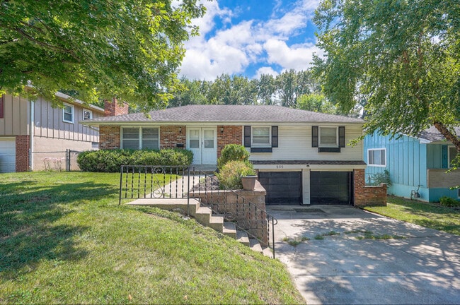 property at 505 E 90th Terrace