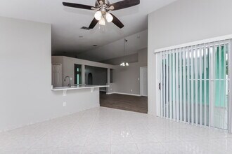 1340 Sierra Cir in Kissimmee, FL - Building Photo - Building Photo