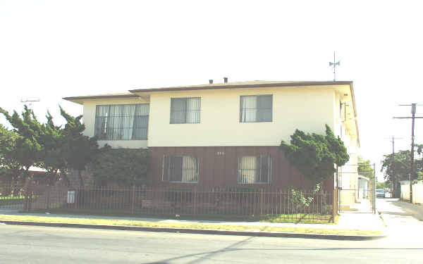 216 E Burnett St in Long Beach, CA - Building Photo - Building Photo