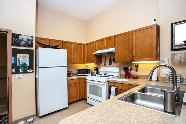 St. John XXIII Villas in Ft. Myers, FL - Building Photo - Building Photo
