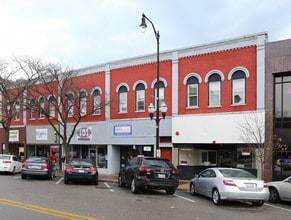 19-27 N Genesee St in Waukegan, IL - Foto de edificio - Building Photo