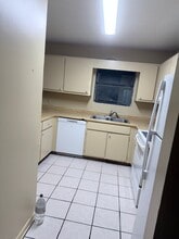 1110 Sheffield Ave in Panama City, FL - Foto de edificio - Building Photo