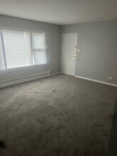 15238 Doctor M.L.K. Jr Dr-Unit -1E in Dolton, IL - Building Photo - Building Photo