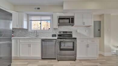 5338 Jay St NE in Washington, DC - Building Photo - Building Photo