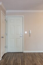 Square 131 - 4880 - 12 Plex in Omaha, NE - Building Photo - Floor Plan