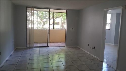 7401 NW 16th St-Unit -4B in Plantation, FL - Building Photo