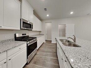180 Chapelcrest Ln in Holly Springs, GA - Building Photo - Building Photo