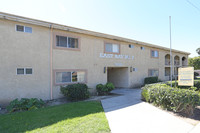 East Bay Blvd in Oxnard, CA - Foto de edificio - Building Photo