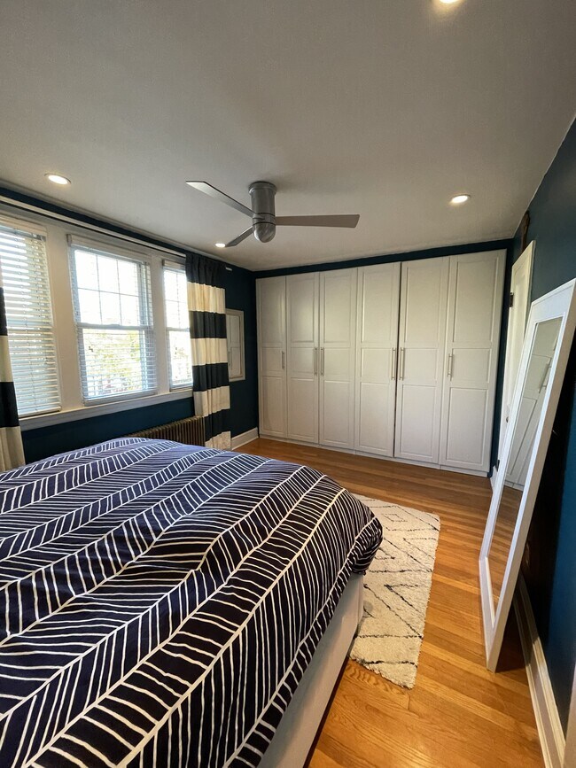 1833 Burke St SE in Washington, DC - Building Photo - Building Photo