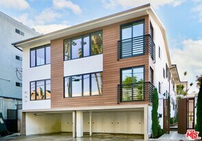 1427 N Vista St in Los Angeles, CA - Building Photo