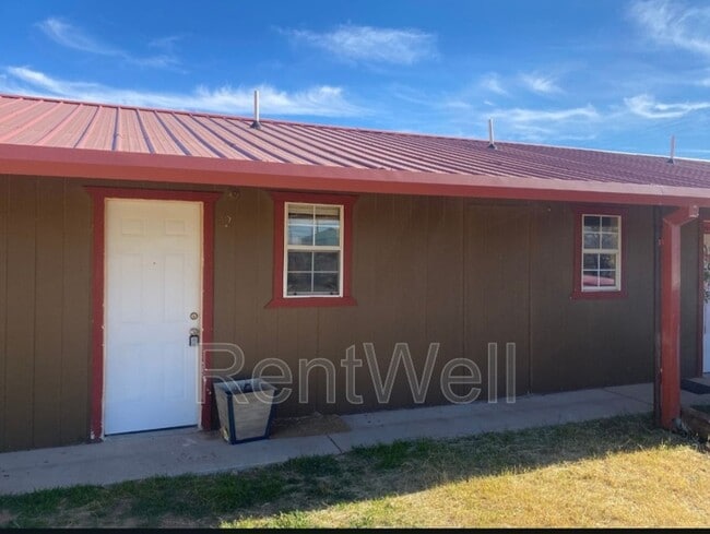 901 11th St in Seagraves, TX - Building Photo - Building Photo